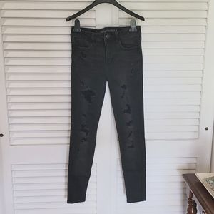 American Eagle 4 Black Skinny Ripped Jeans